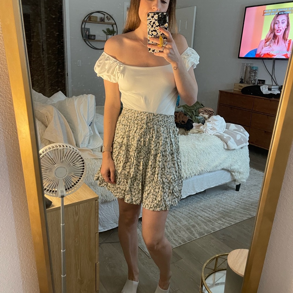 Pink Lily Off the Shoulder Ruffle Sleeve Bodysuit - White